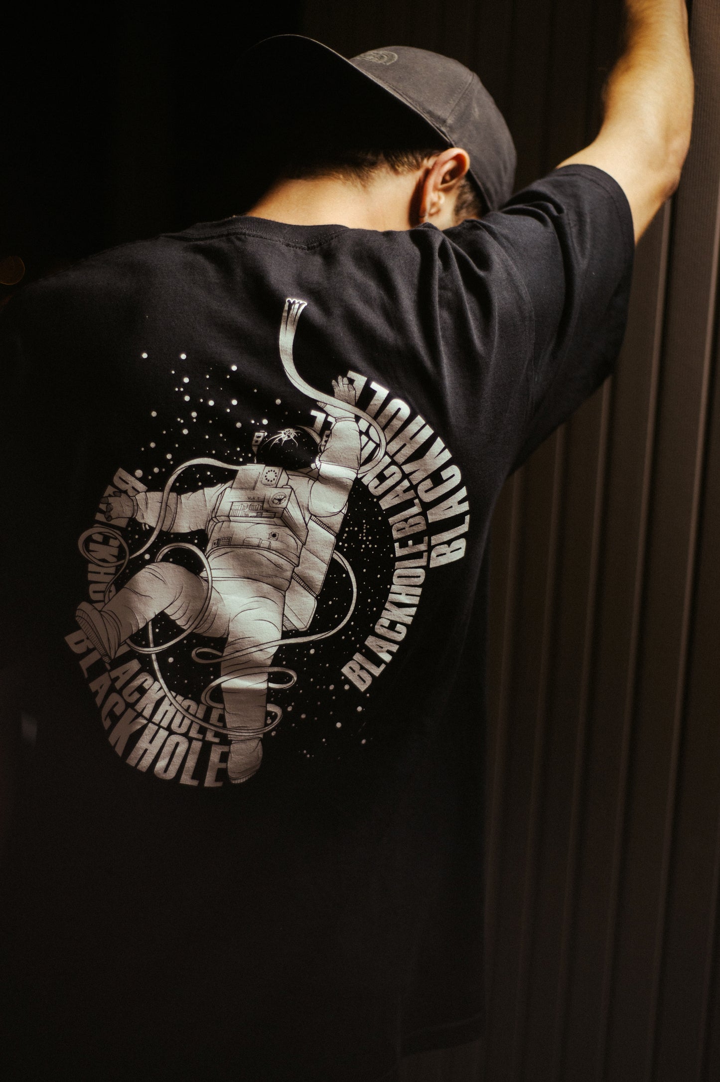 T-shirt BLACK HOLE